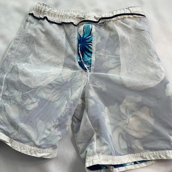 Men’s Hawaiian board shorts hibiscus flower - Picture 7 of 7